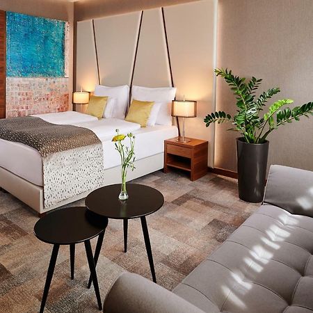 Artis Boutique Hotel Сомбатгей Екстер'єр фото