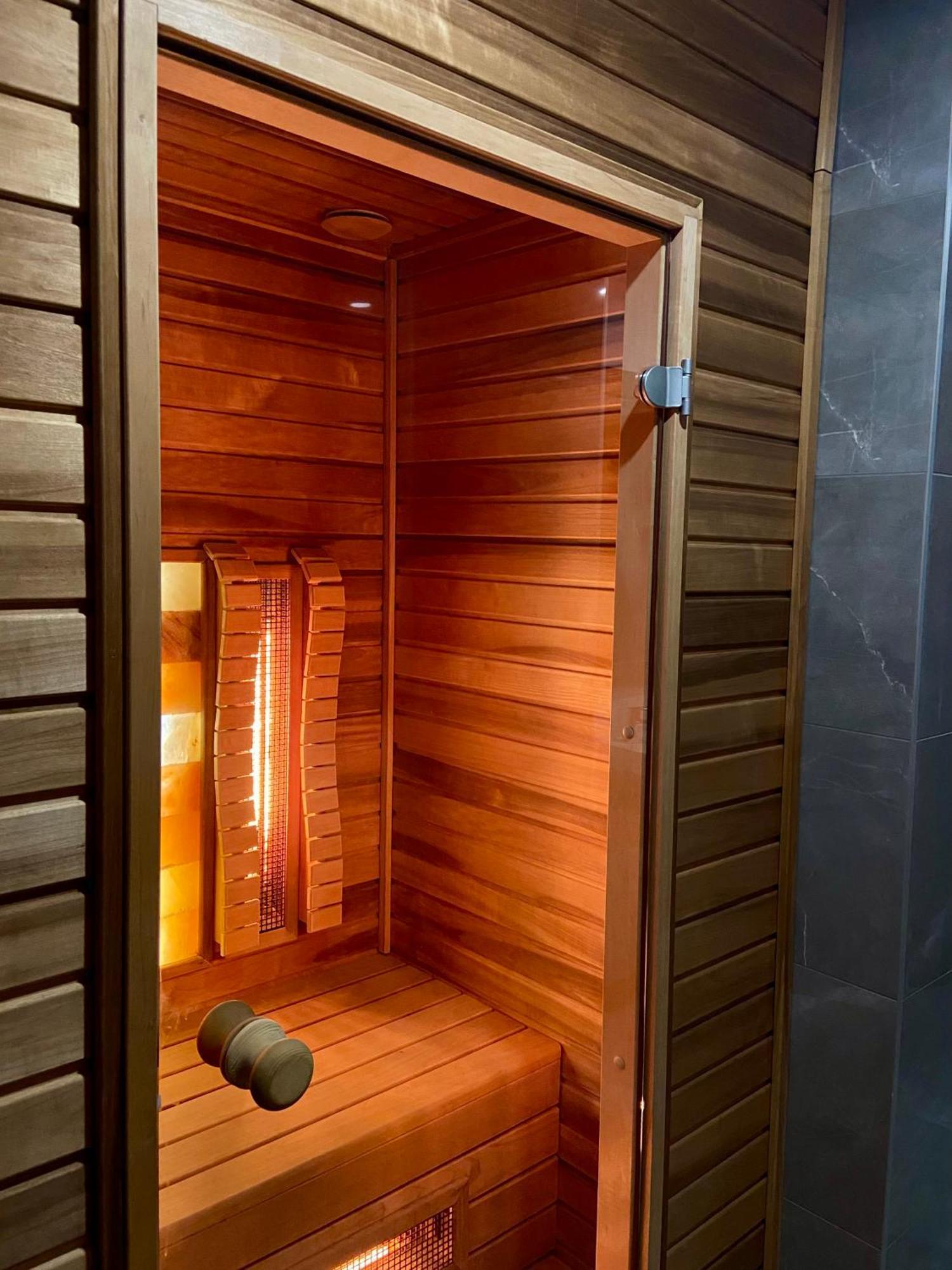 Artis Boutique Hotel Сомбатгей Екстер'єр фото