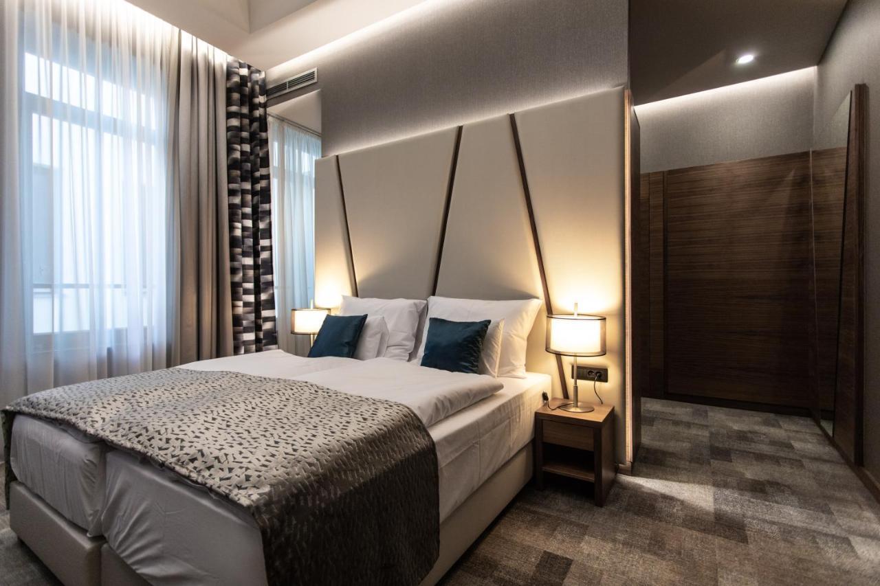 Artis Boutique Hotel Сомбатгей Екстер'єр фото