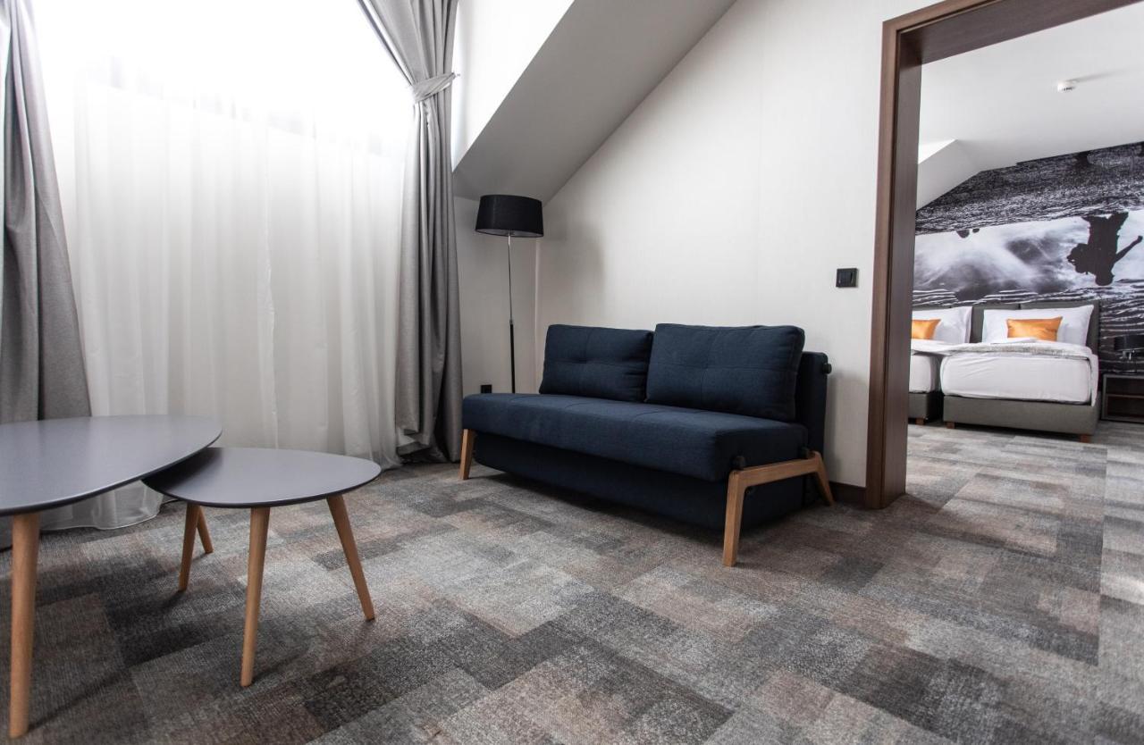 Artis Boutique Hotel Сомбатгей Екстер'єр фото