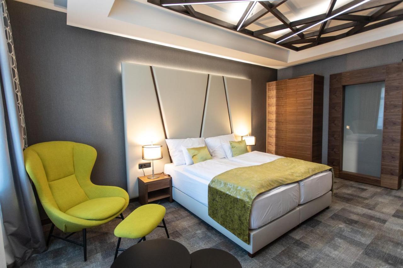 Artis Boutique Hotel Сомбатгей Екстер'єр фото