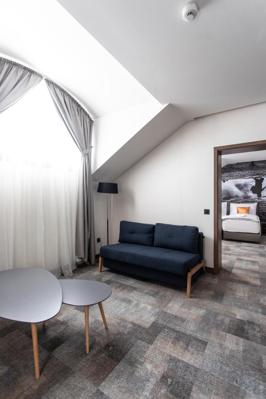 Artis Boutique Hotel Сомбатгей Екстер'єр фото