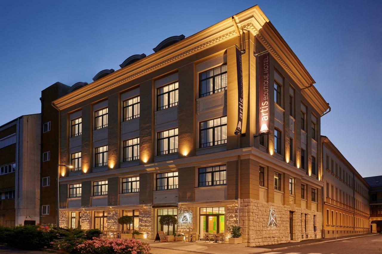 Artis Boutique Hotel Сомбатгей Екстер'єр фото